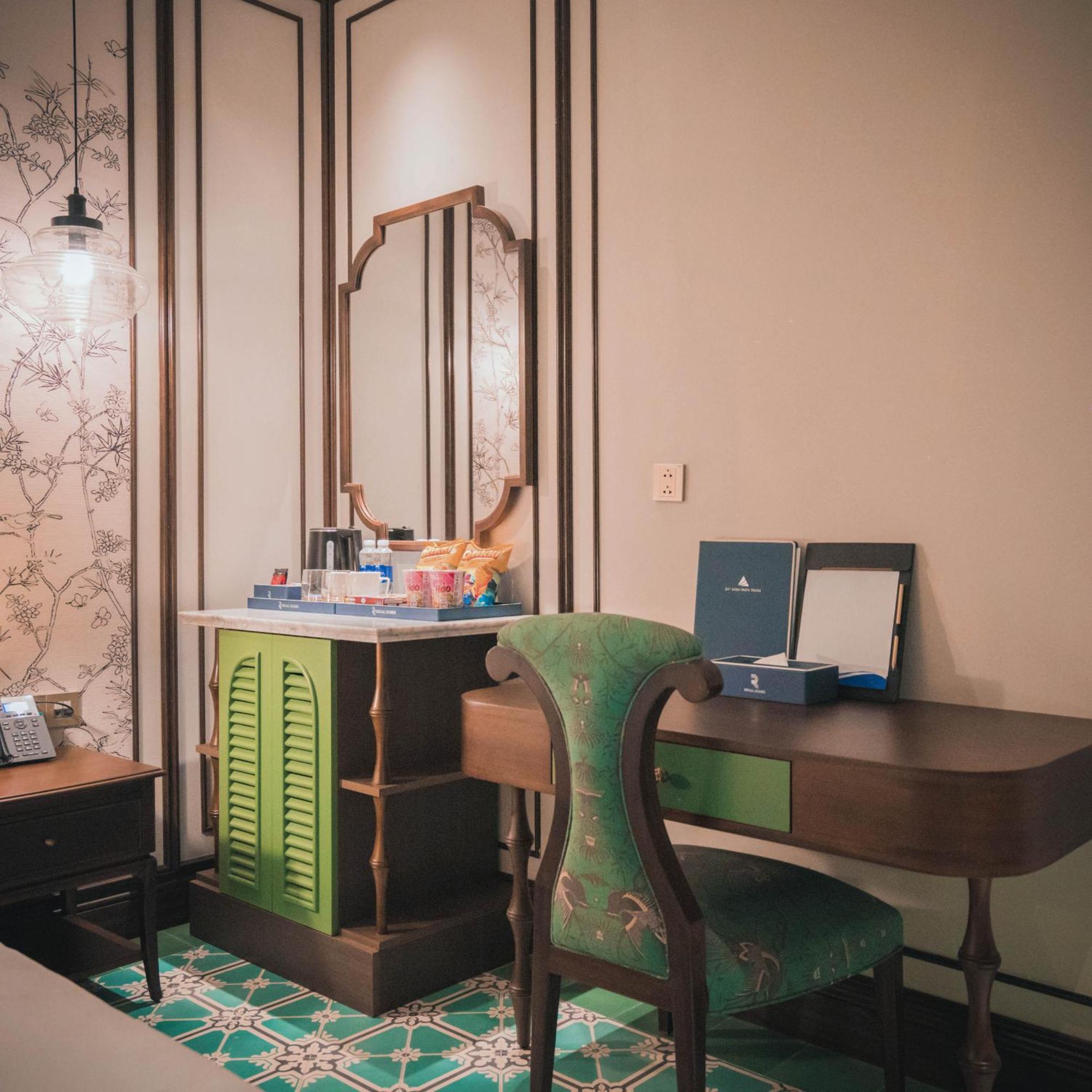 Regal Collection House Hotel Duong Canh Exterior photo